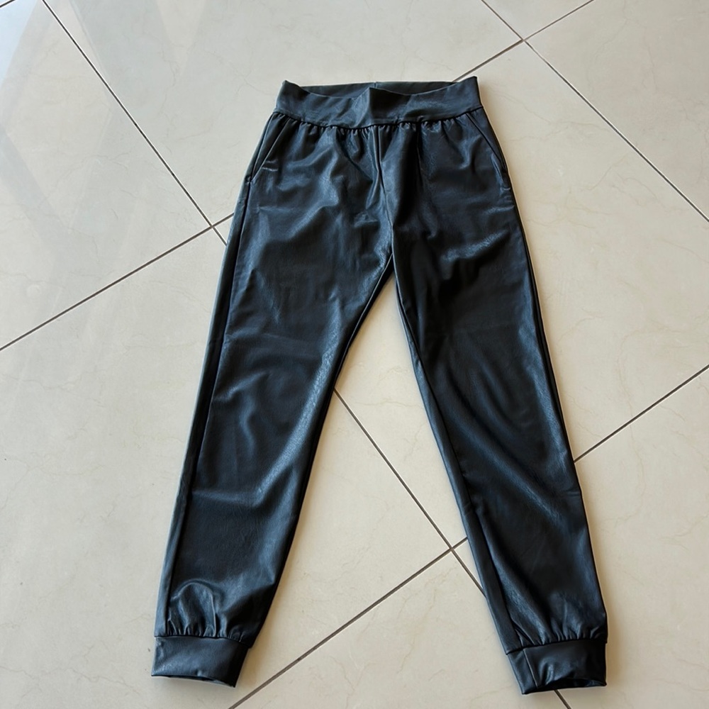 COMMANDO Black Faux Leather Jogger Size XS
